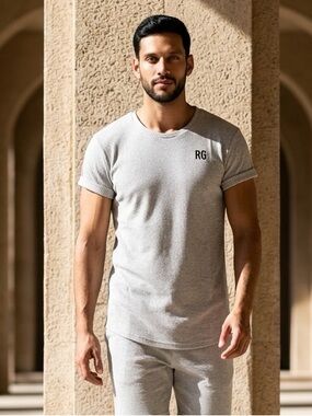 NWT RAWGEAR Men’s Gray Short Sleeve Ribbed Knit Shirt Logo - Size Small
